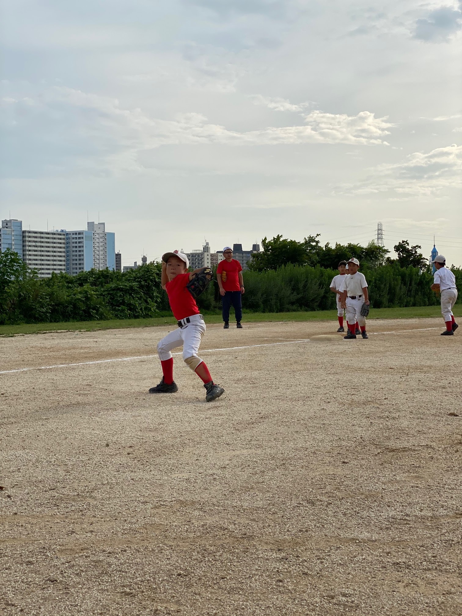 届かなくていいから低くて早いボールで投げよう！