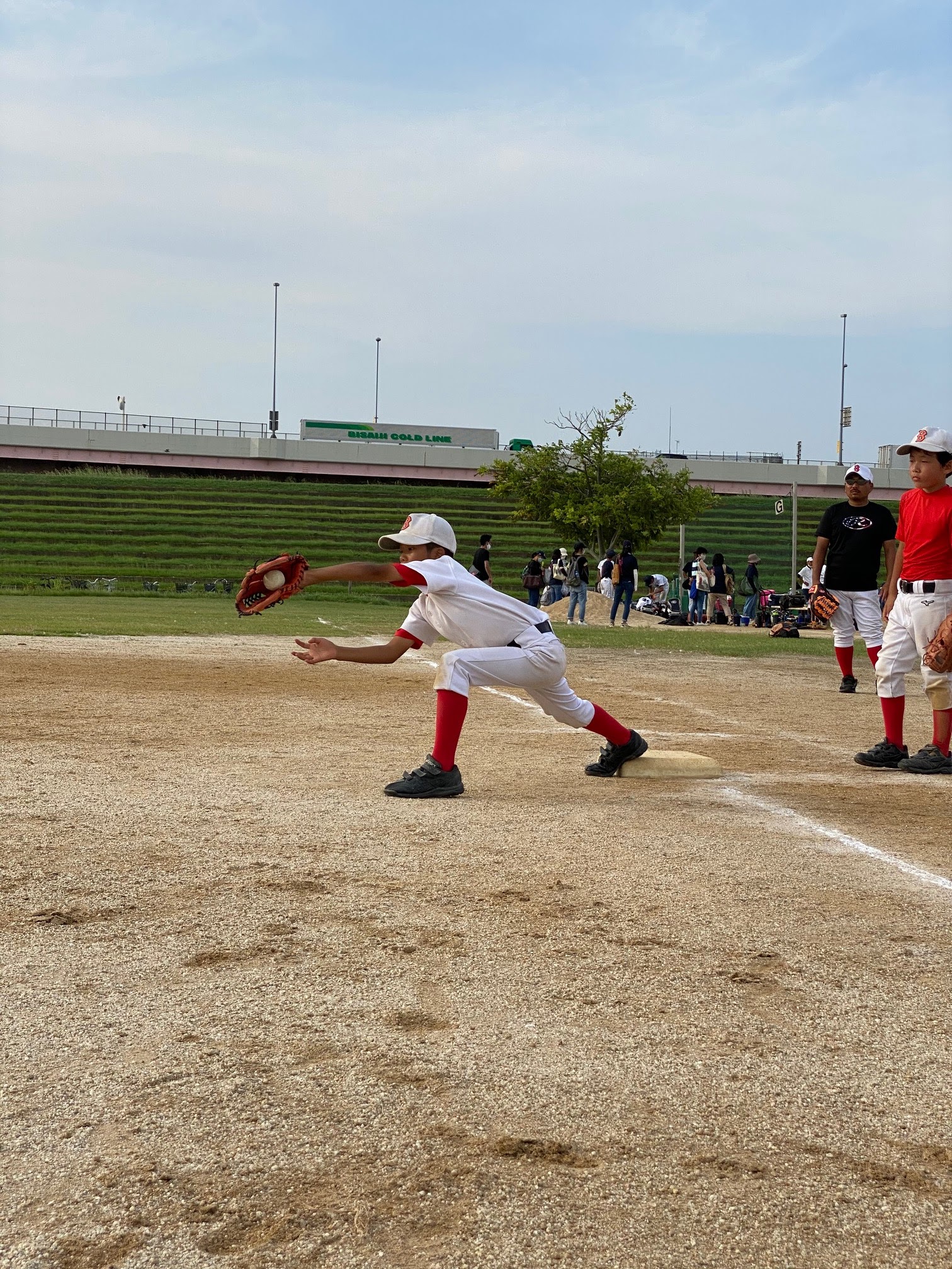 ボールを取る前に体が伸びきる癖を直そう！