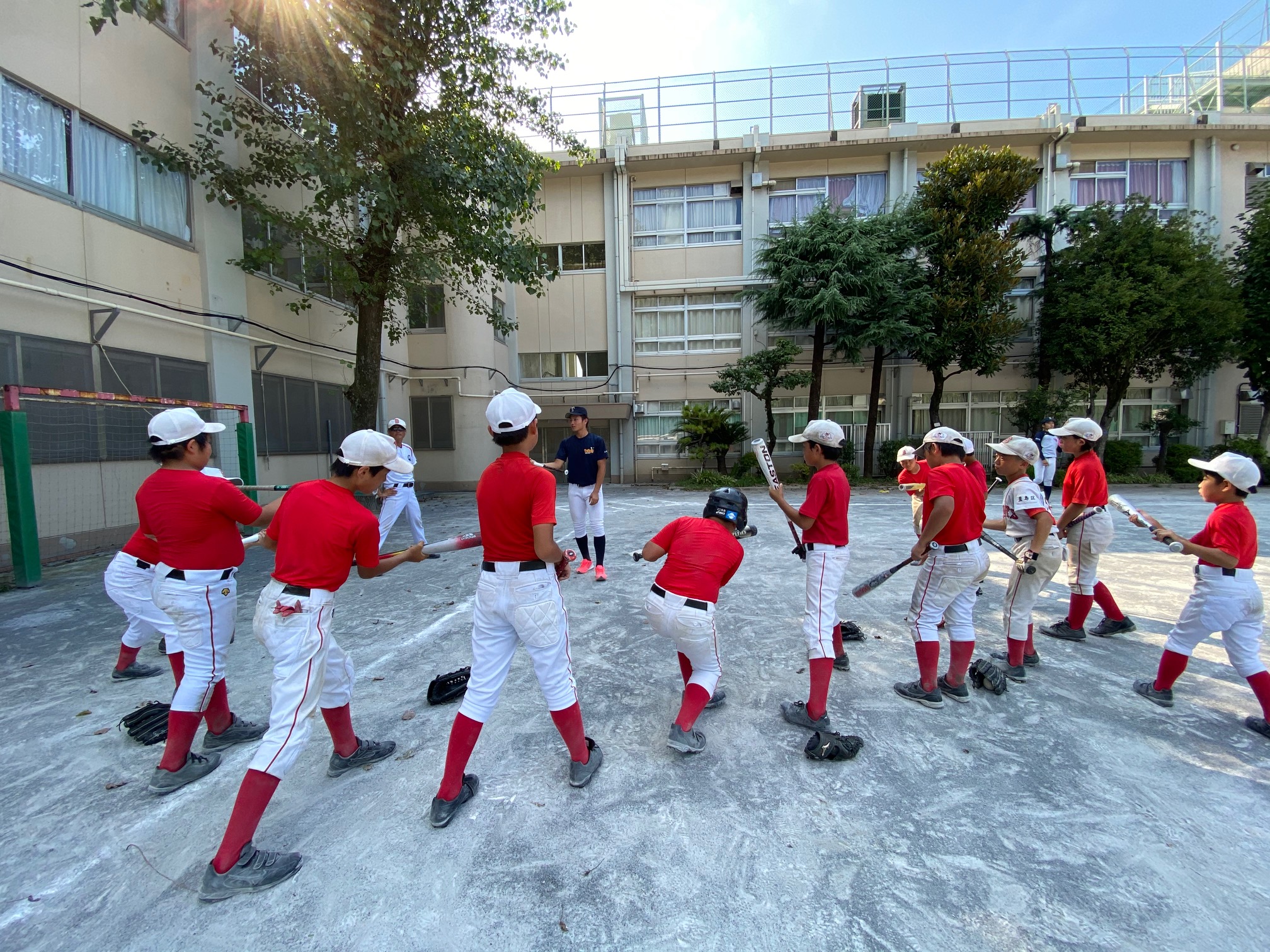 アイスの後はみんな大好きなバッティング練習。良い当たりを出す子もちらほら⚾️