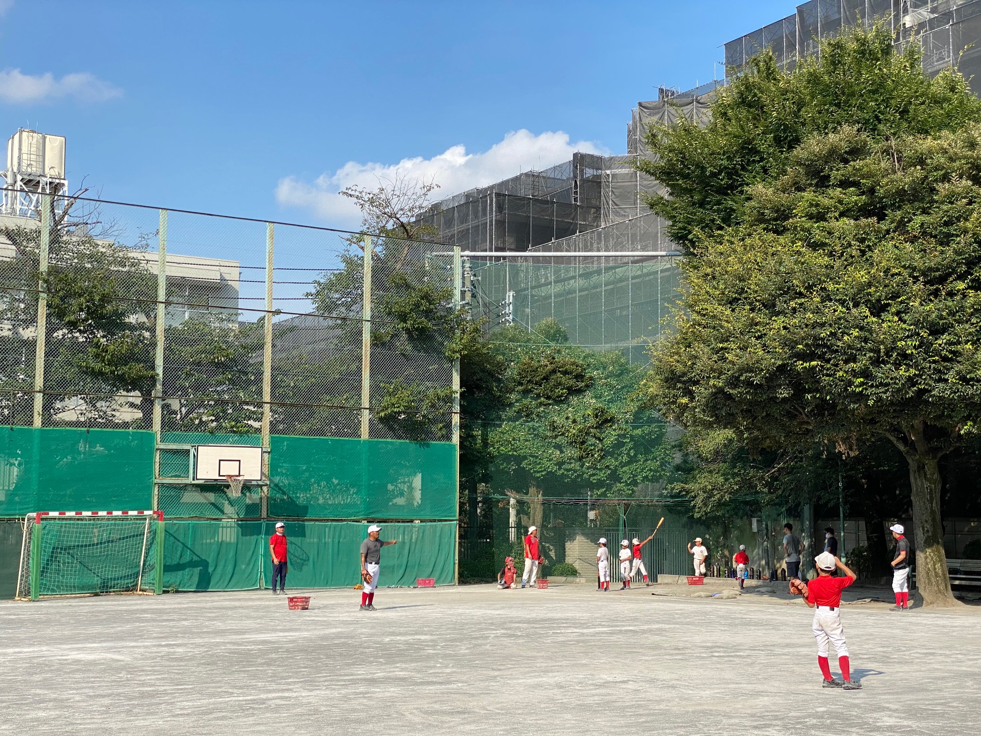 アイスの後はみんな大好きなバッティング練習。良い当たりを出す子もちらほら⚾️