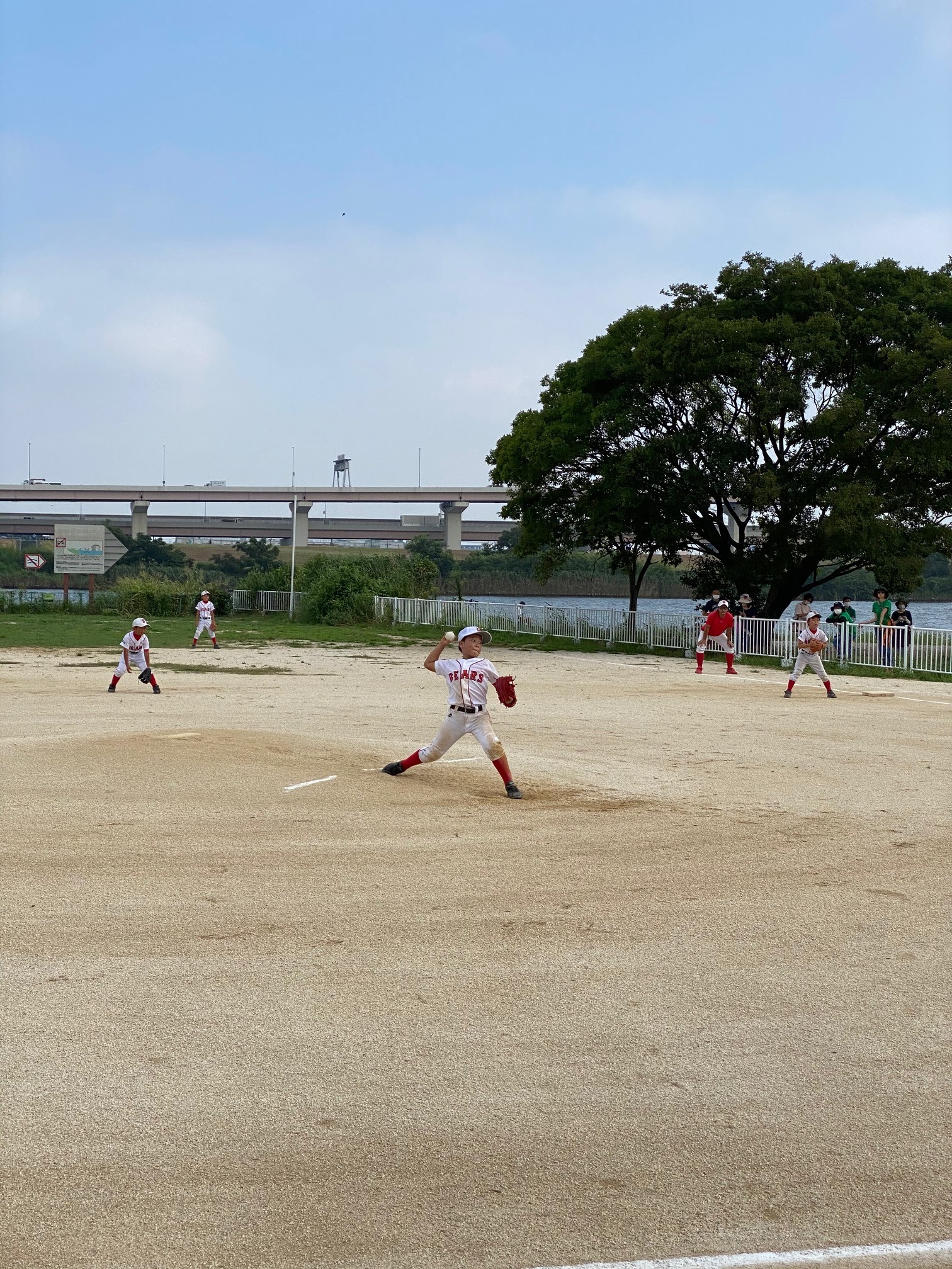2年生、小さいながらも力強いスイングで初HR！ しかも、スリーラン！！！おめでとう🎉