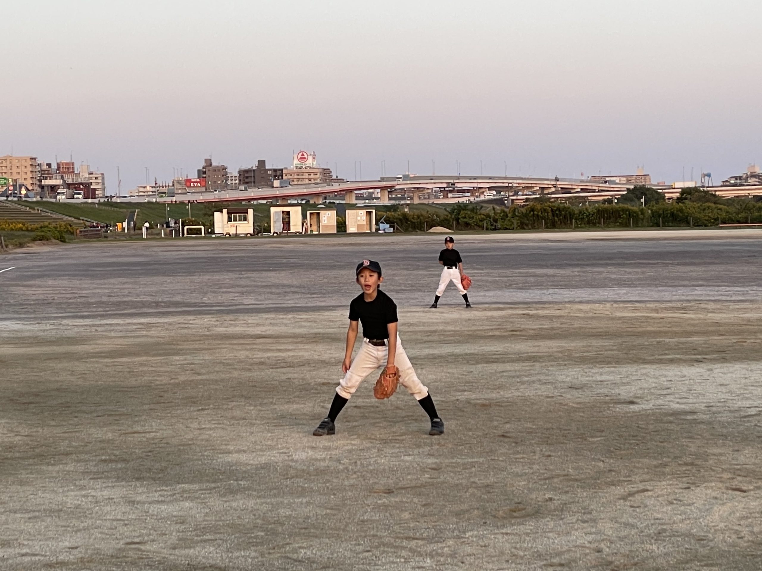 夕方になってもみんな元気。キャプテンも声出して良い感じです。