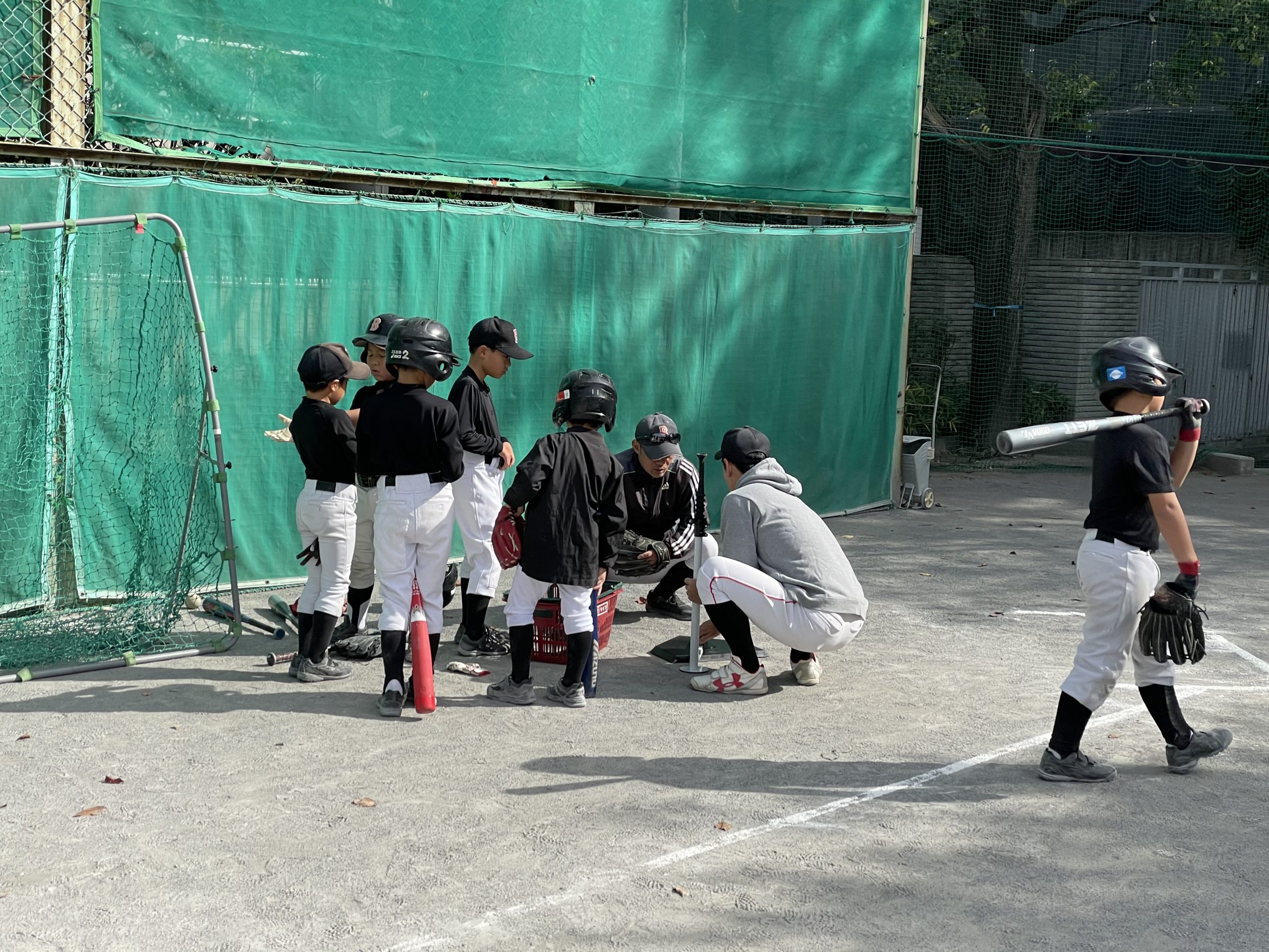 普段使ってないので、置きティーの設置に興味津々の子供たち。